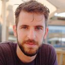 一个账号支持5台设备，孩子上网课、老公看球赛、我追剧互不干扰，路由器安装后全家自动翻墙。